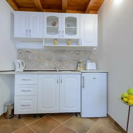 Klara Apartment